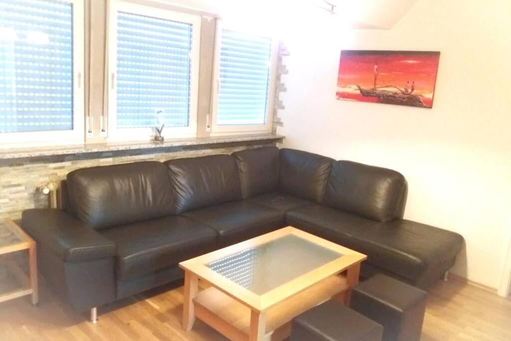Neue, Helle Wohnung In Ludwigsburg, Nah Am Schloss 外观 照片