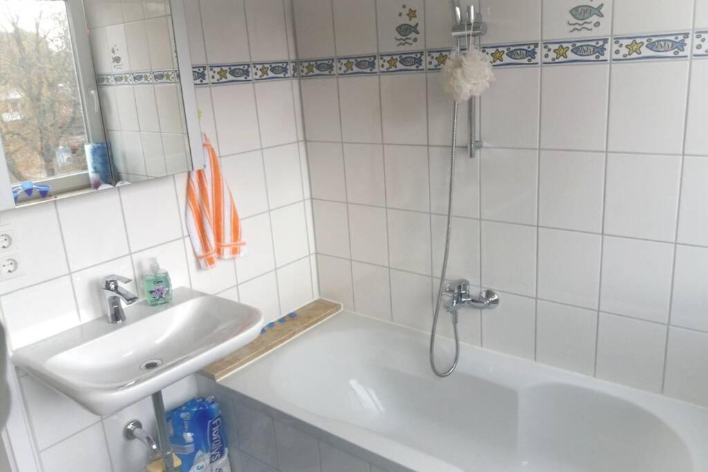 Neue, Helle Wohnung In Ludwigsburg, Nah Am Schloss 外观 照片